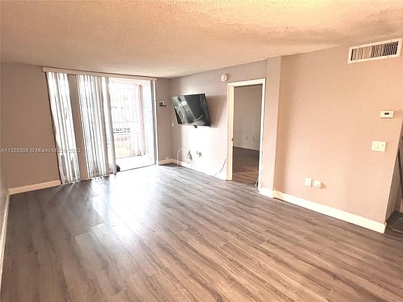 5th image of 19715 SW 114th Ave APT 156