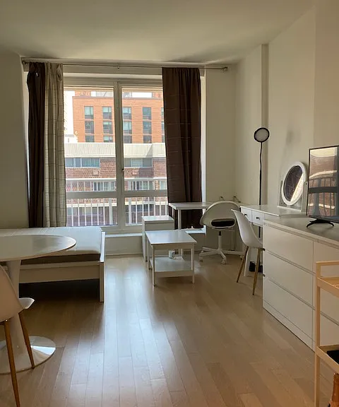 340 E 23rd St #10G — Photo 3