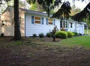 103 Vosburgh Rd, Averill Park, NY 12018