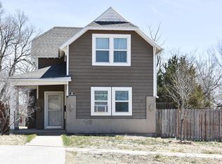 305 E 5th St, Mccook, NE 69001