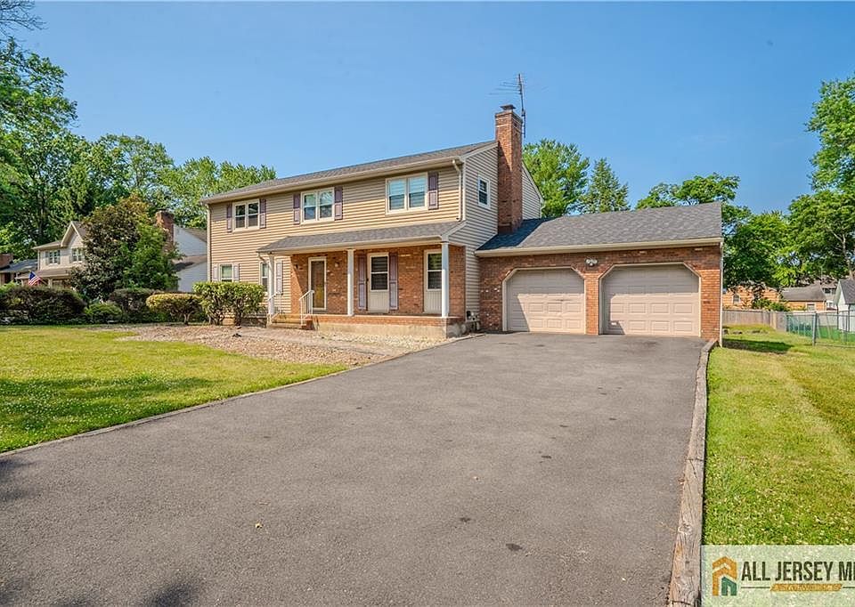 1st image of 3308 Evergreen Ln