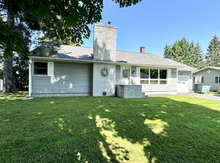 30 Pinkham Ave, Fort Kent, ME 04743