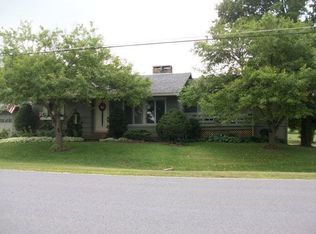 3 Golf Course Rd, Malone, NY 12953