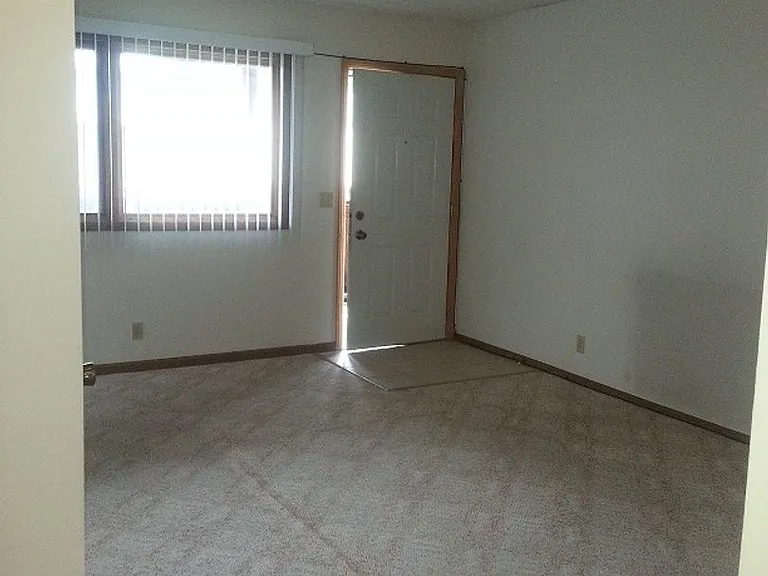 5125 Huntington Ave — Photo 7