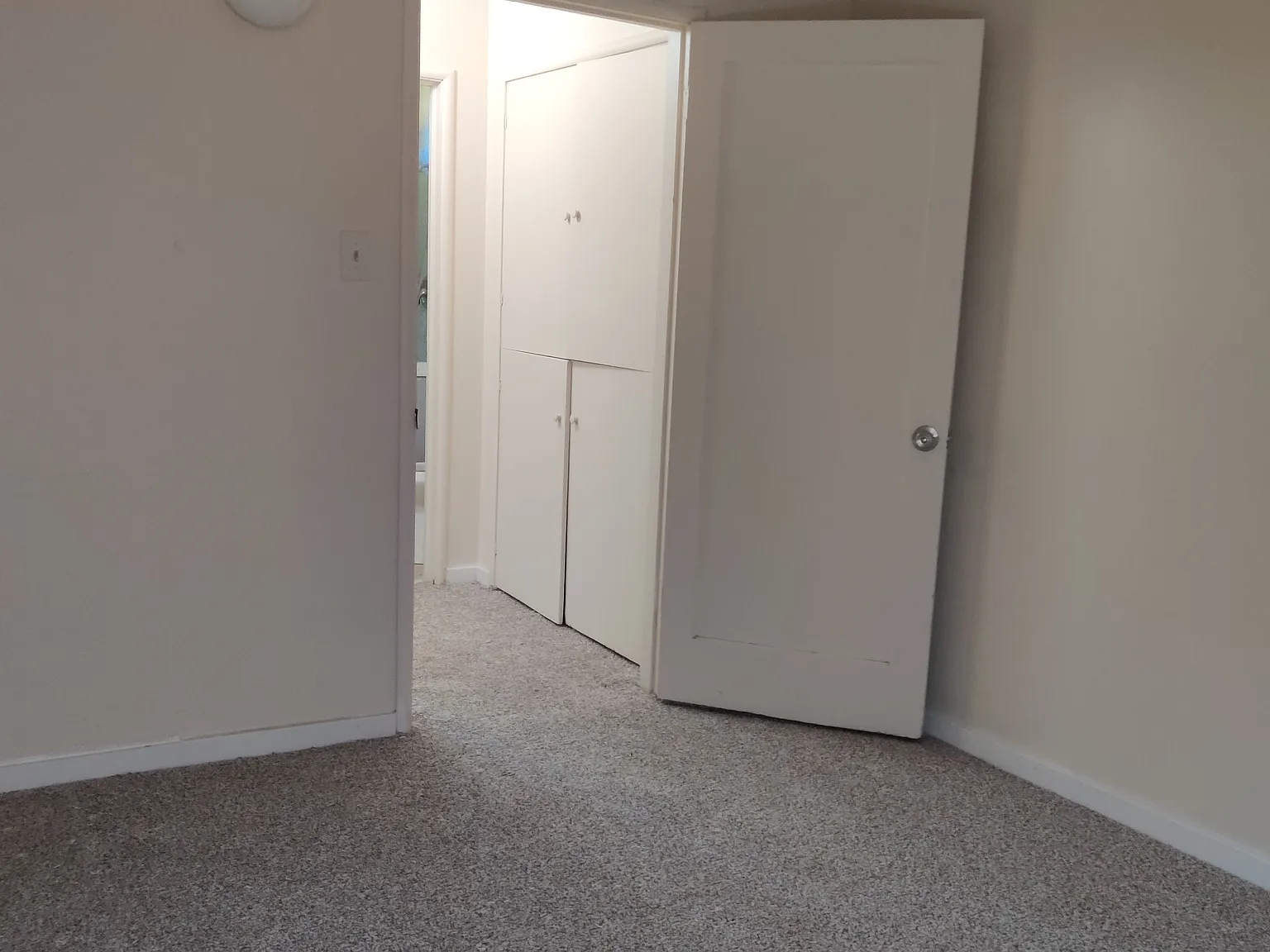1 bed, 600 sqft, $1,200 — Photo 3