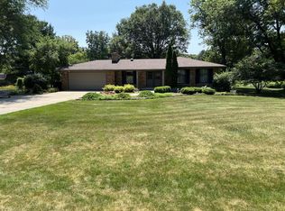 525 Criglas Rd, Wales, WI 53183
