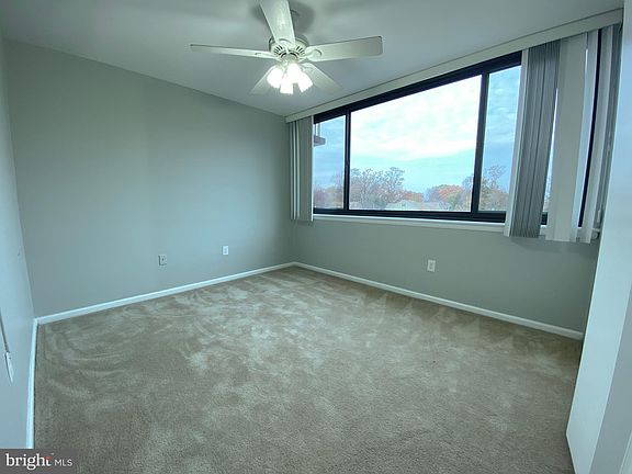 4th image of 4401 Lee Hwy APT 43