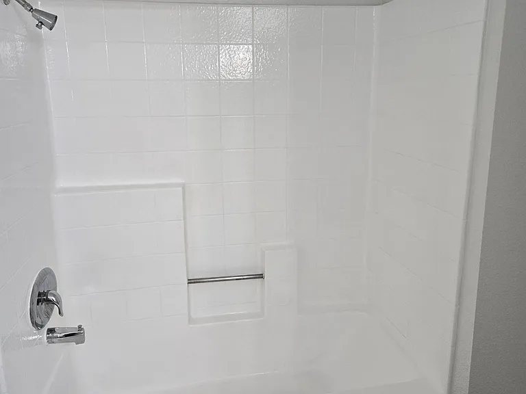 Plymouth Manor Apts — Photo 17
