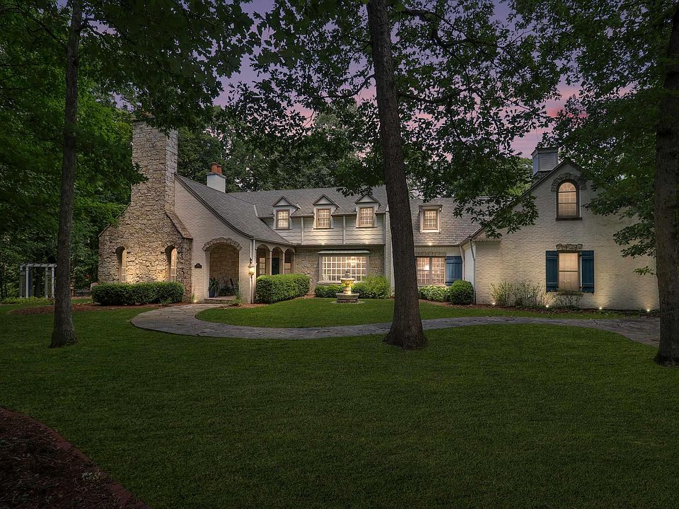 1st image of 9842 N Thousand Oaks Ct