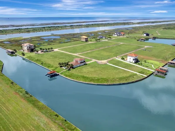 149 Vista Merlot, Pt O Connor, TX 77982