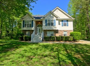 50 Applewood Cir, Newnan, GA 30263