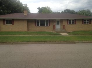 1302 N Walnut St, Normal, IL 61761