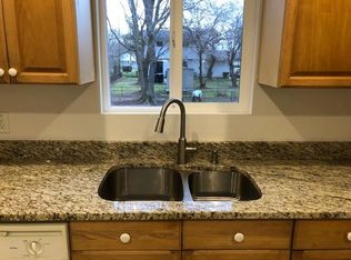 3325 Pershing Ct, Hampton, VA 23666