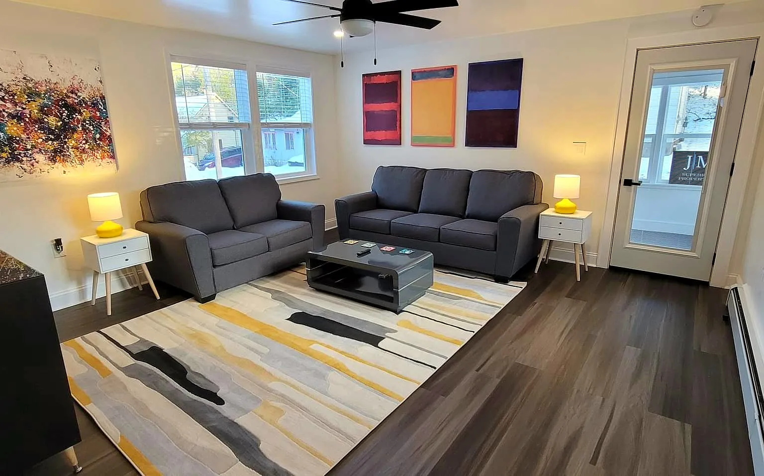 2 bed, 905 sqft, $1,600 — Photo 1