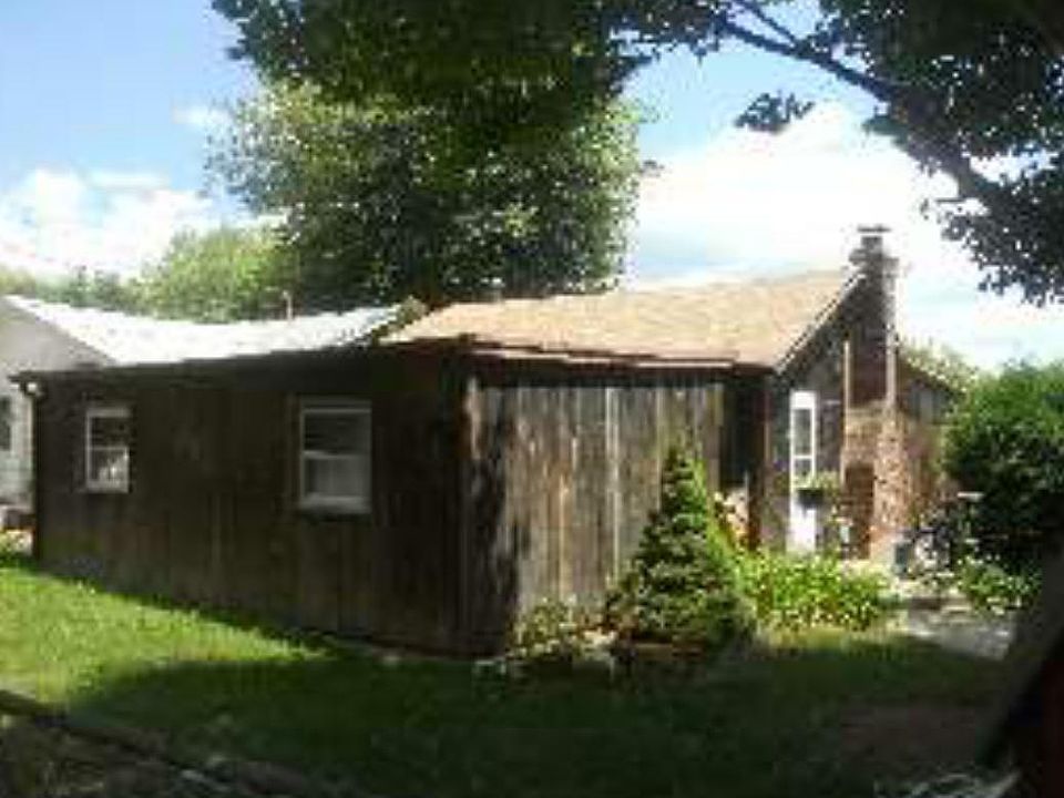 1st image of 58 Atwater Street Ext
