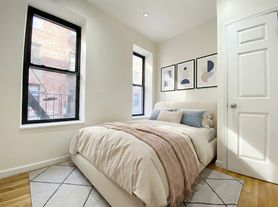 211 W 109th St