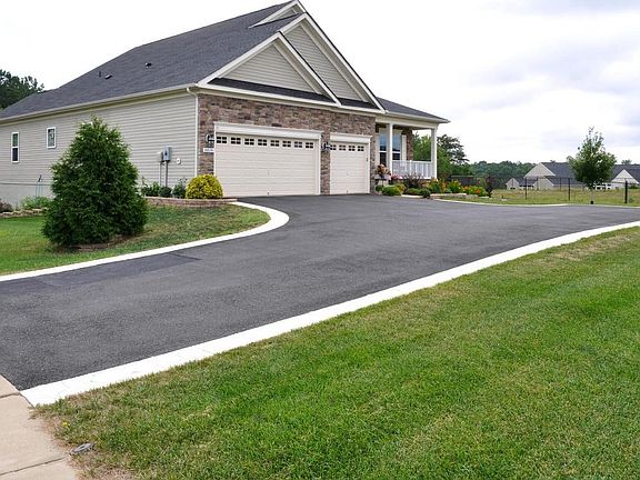 3rd image of 9819 Nelsons Crossing Ct