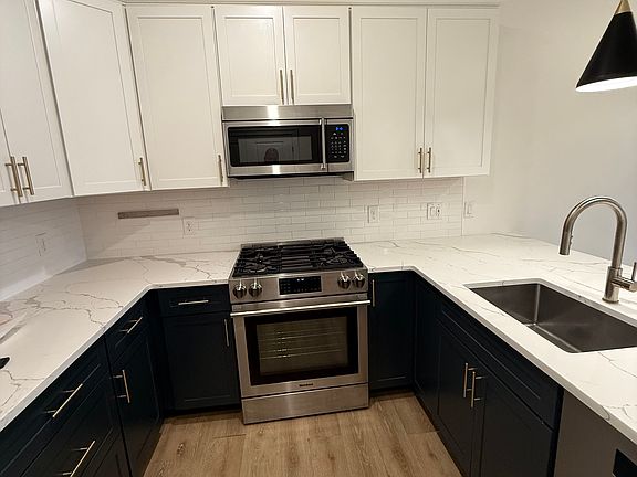 2nd image of 4281-4283 Washington St #4B