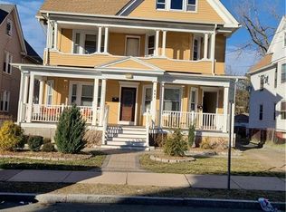 109 Oakland Ter, Hartford, CT 06112