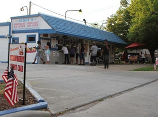 17635 Lake Shore Blvd, Cleveland, OH 44119