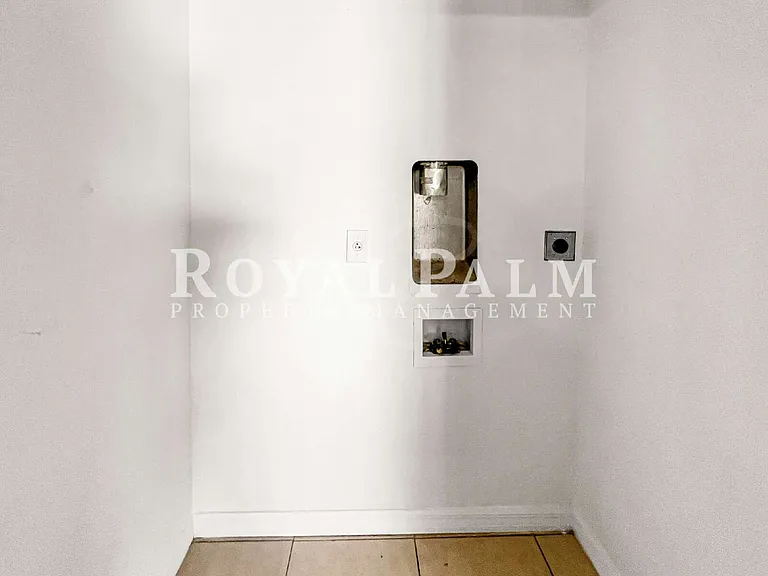 1321 SE 8th Ave #4 — Photo 15