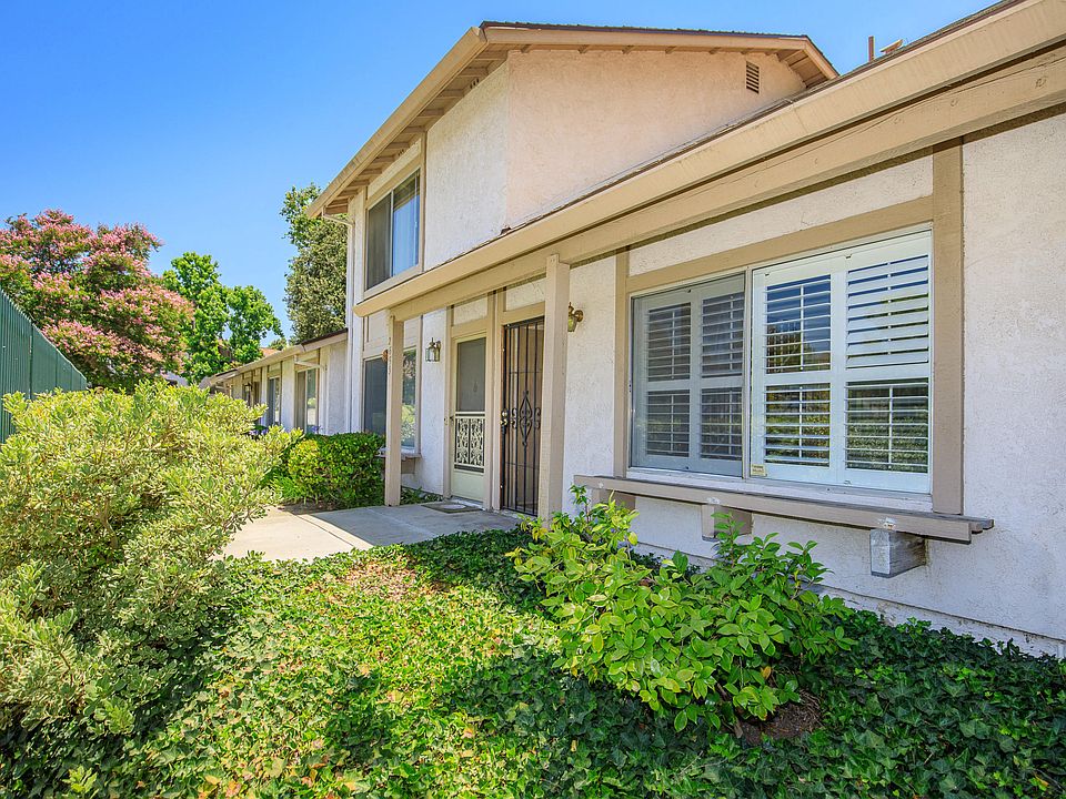 1st image of 2655 La Paloma Cir