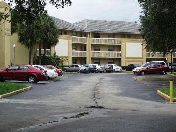 2nd image of 9044 NW 28th Dr APT 3106