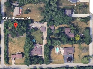 6N041 Keeney Rd, Roselle, IL 60172