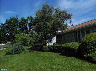 216 Lorna Rd, Hatboro, PA 19040