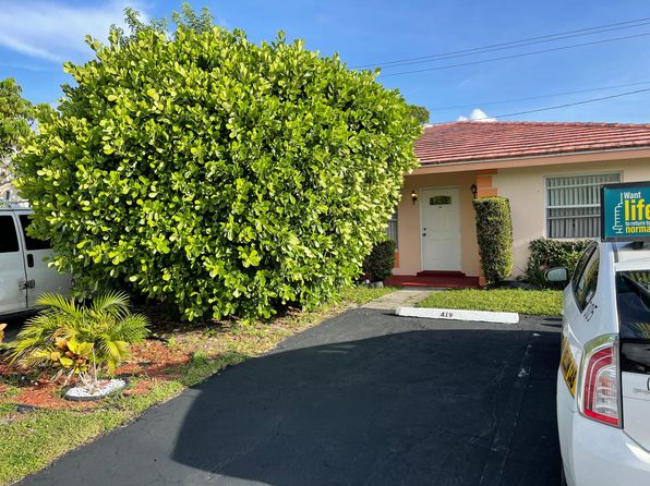 419 SW 15th St