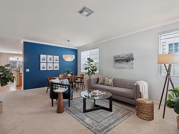 3rd image of 925 Aussie Avenue
