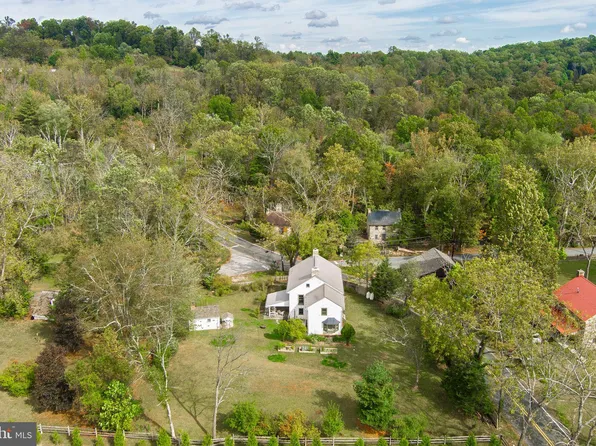 1799 Pickering Rd, Phoenixville, PA 19460