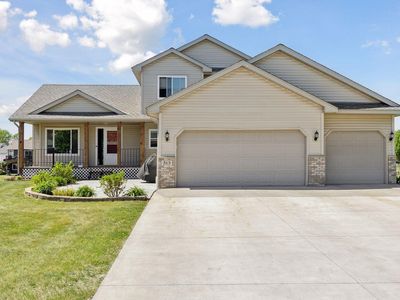 313 Maple Knoll Way NW, Saint Michael, MN, 55376