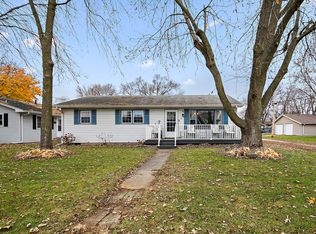 135 S Jackson Ave, Bradley, IL 60915