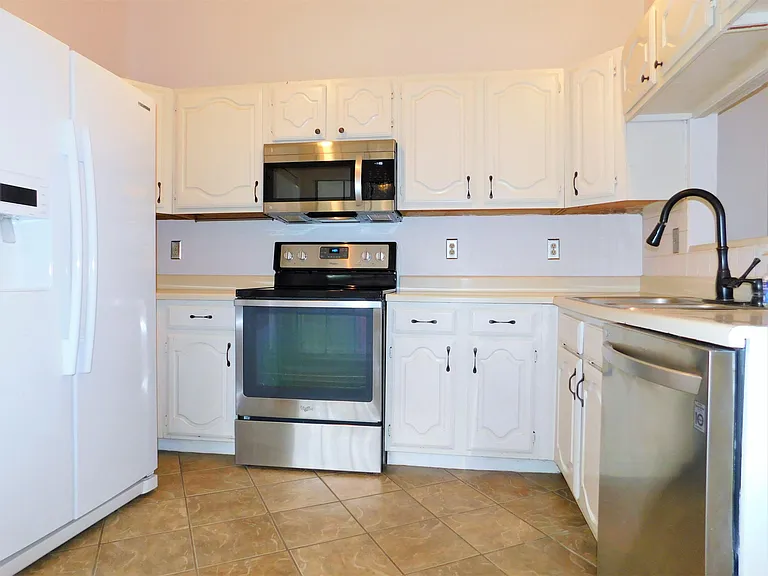 2716 Mistywood Ln — Photo 14