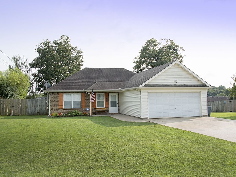 1st image of 400 Wesley Dr