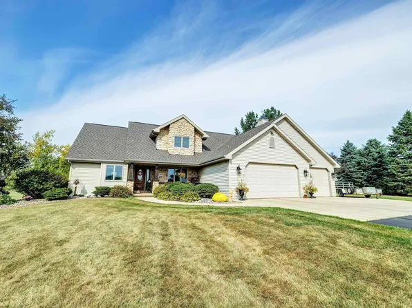 N6935 Allie Jo Ct, Seymour, WI 54165