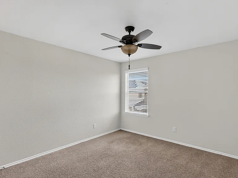 1702 Wild Rye Cir — Photo 30