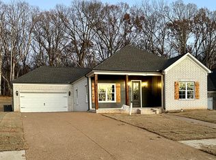 1318 Creekside Ln, Hernando, MS 38632