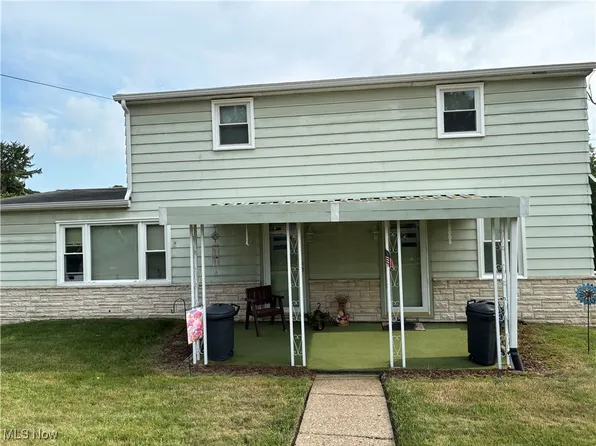 111 Ardmore Ave, Weirton, WV 26062