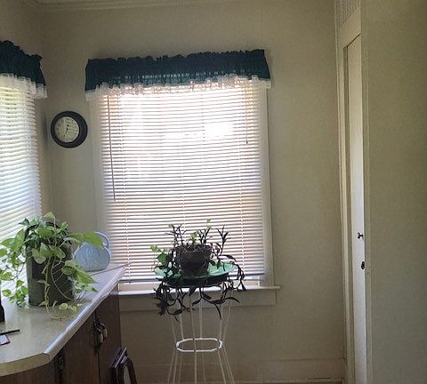 2nd image of 1011 S Henderson St