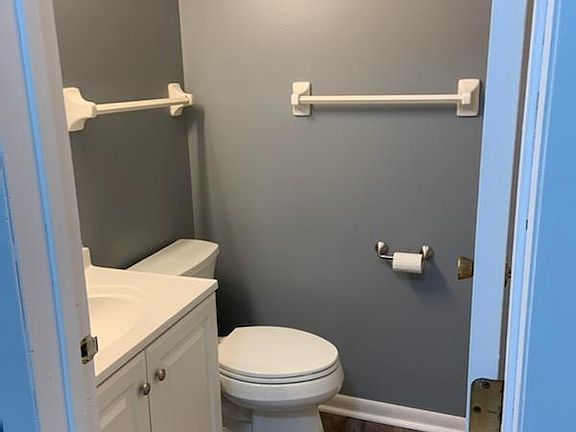 5th image of 468 Heritage Cir