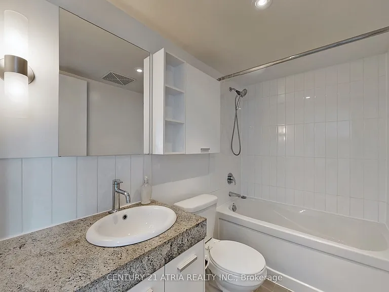 19 Singer Ct #310 — Photo 15