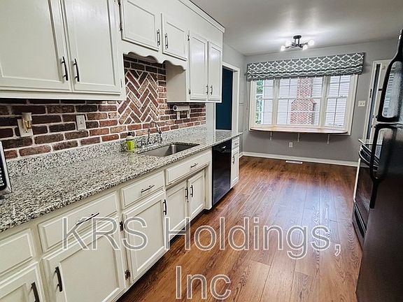 3rd image of 401 Grinell Dr N