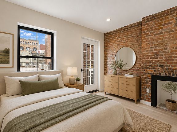 2nd image of 140 Mulberry St Building 3B