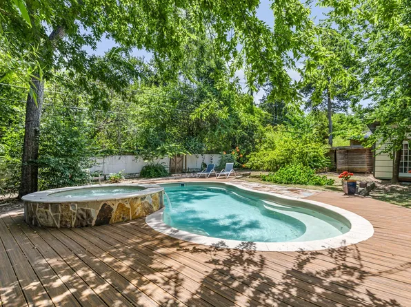 1208 Fairwood Rd, Austin, TX 78722