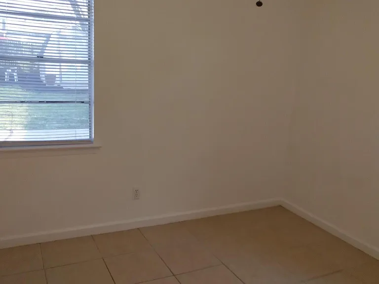 606 N Ector Dr — Photo 10