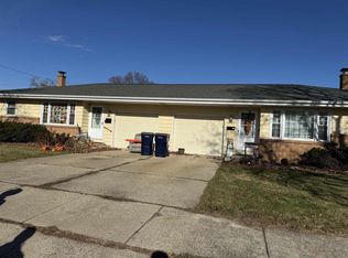 1835 & 1839 Roxbury Rd, Janesville, WI 53545