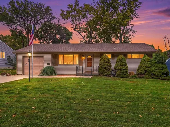 6920 W 72nd Ter, Overland Park, KS 66204
