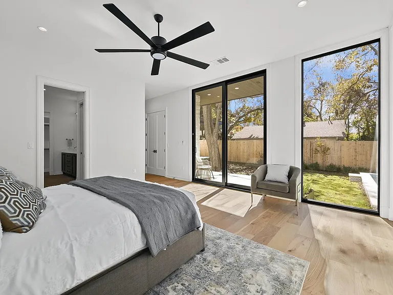5512 Shoalwood Ave — Photo 8
